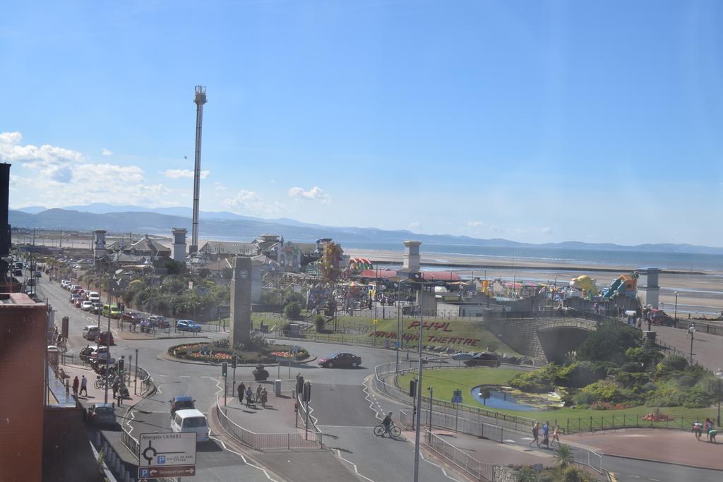 Westminster Hotel Rhyl Exteriér fotografie